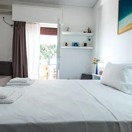 Melina Beachfront Apartmán Malaki
